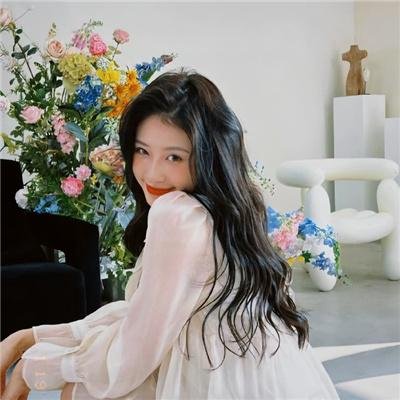 冲破樊笼走彩凤